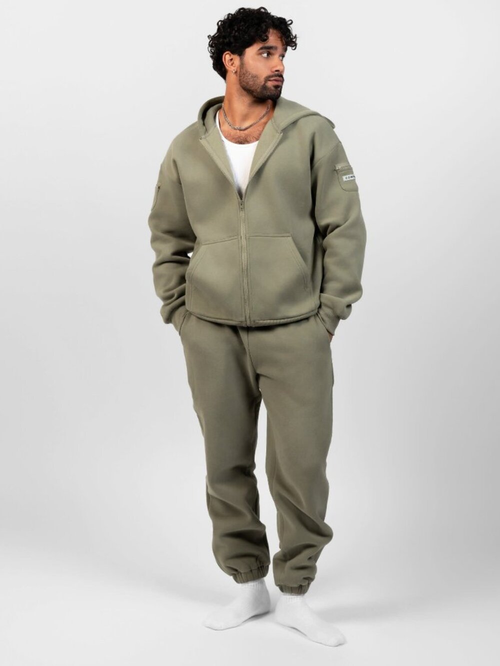 Comfrt Travel Essentials Hoodie and sweatpants Set size S